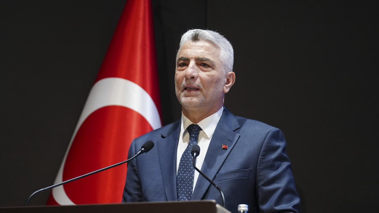 Bakan Bolat, DTÖ 14. Bakanlar Konferansı kapsamında ikili görüşmeler yaptı